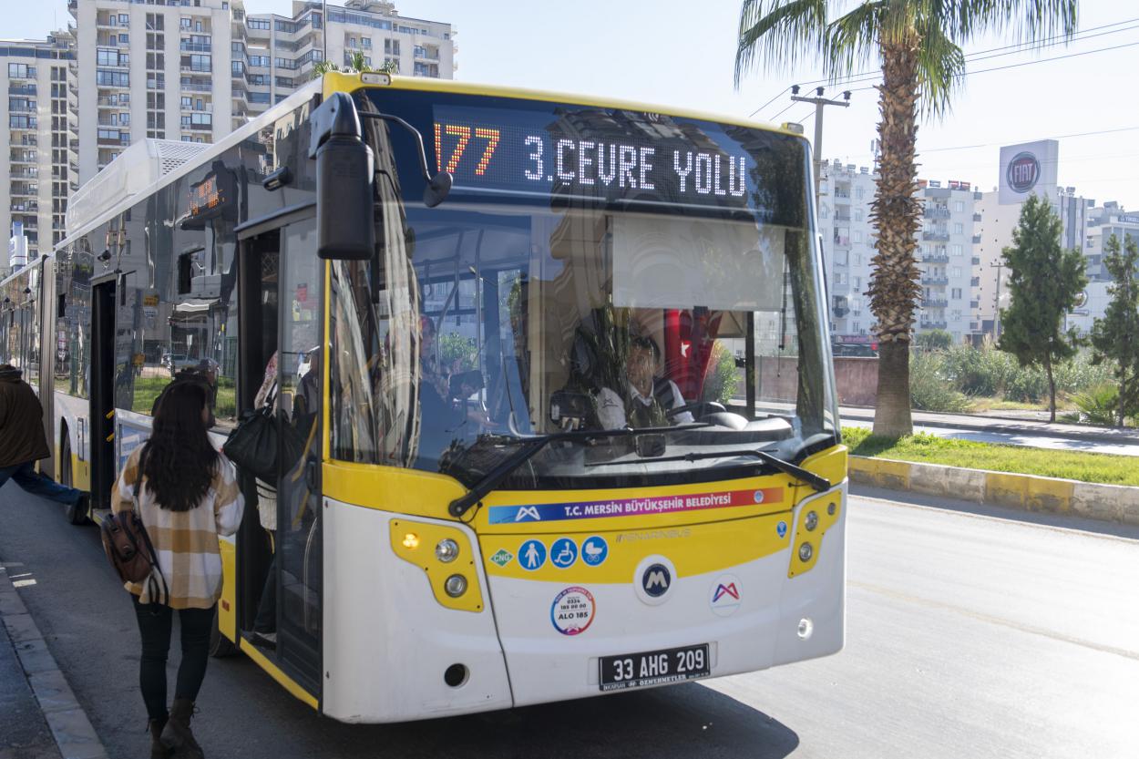 Sağlık Çalışanlarının Yol Yükü Artıyor: “Aylık 2–3 Bin Lira Yol Parası Ödüyoruz, Hiçbir Ulaşım Hakkımız Yok”
