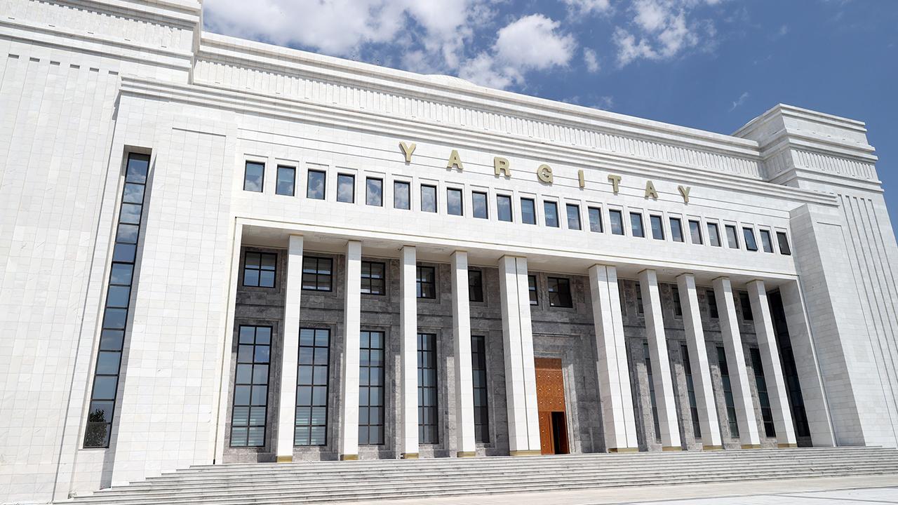 Raporlu İşçi Maç İzlediği İçin İşten Atılamaz: Yargıtay Kararı İşçiyi Haklı Buldu